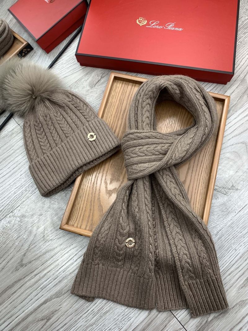 Love Piana Caps Scarfs